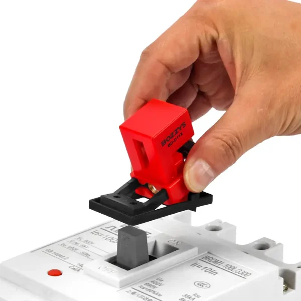 Single-pole circuit breaker lockout - Image 2