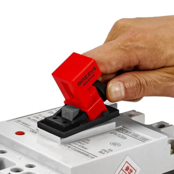 Single-pole circuit breaker lockout - Image 3