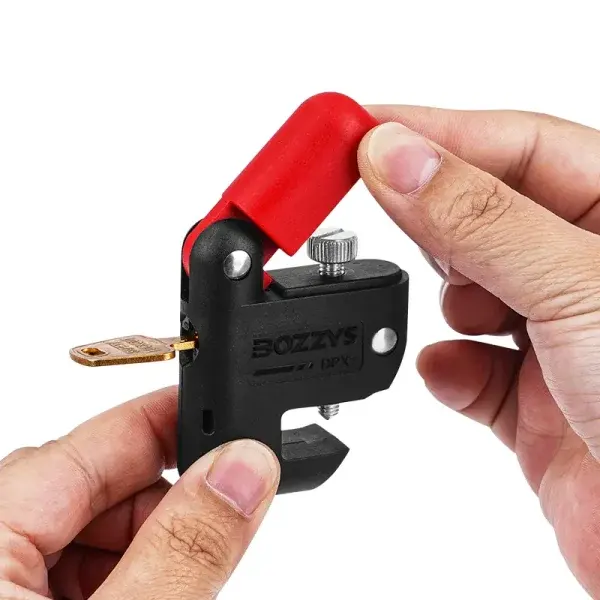 Self-locking miniature circuit breaker lockout - Image 3
