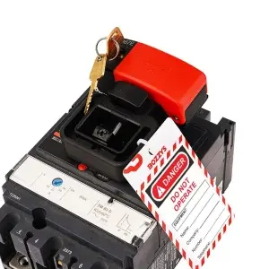 Self-locking Medium Molded Case Circuit Breaker Lockout
