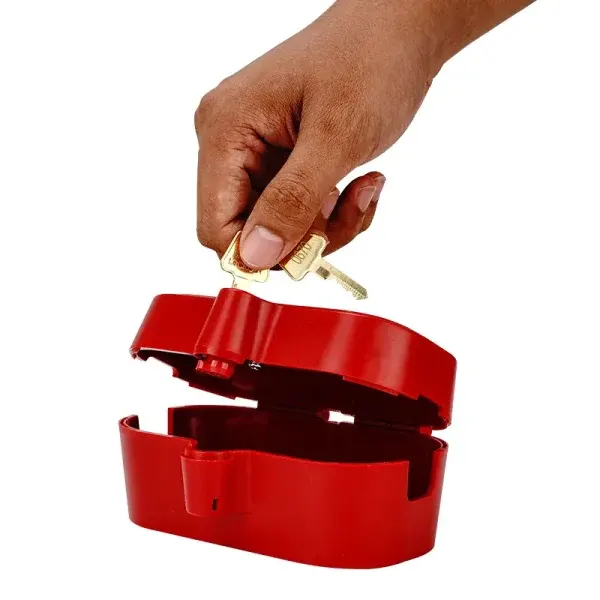 Self-locking Electrical Plug lockout device - Image 4